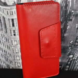 portefeuille-pour-femme-Lyn-fait-en-cuir-et-entierement-fabrique-a-la-main-au-quebec-black-hocks-creation