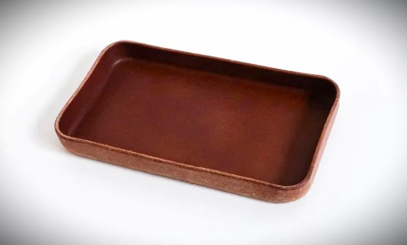 Vide-poche moulé 18 x 13 cm en cuir fait main Black Hocks Création – option gravure personnalisée